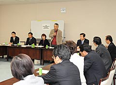 「若者自立塾」の活動について意見交換した党合同会議＝２日　参院議員会館