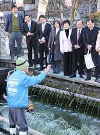 三島視察